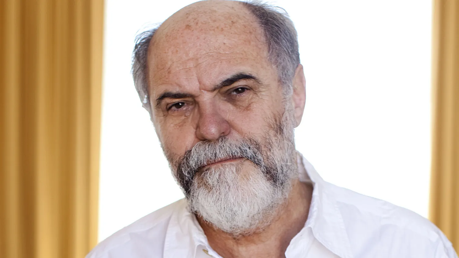 León Ichaso